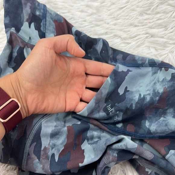 Lululemon Power Through HR Short 6" BLUE CAMO - Picture 3 of 5